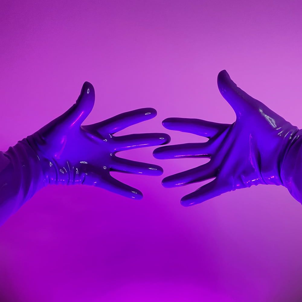 #LatexSeries 02 - Study - Gloves #11