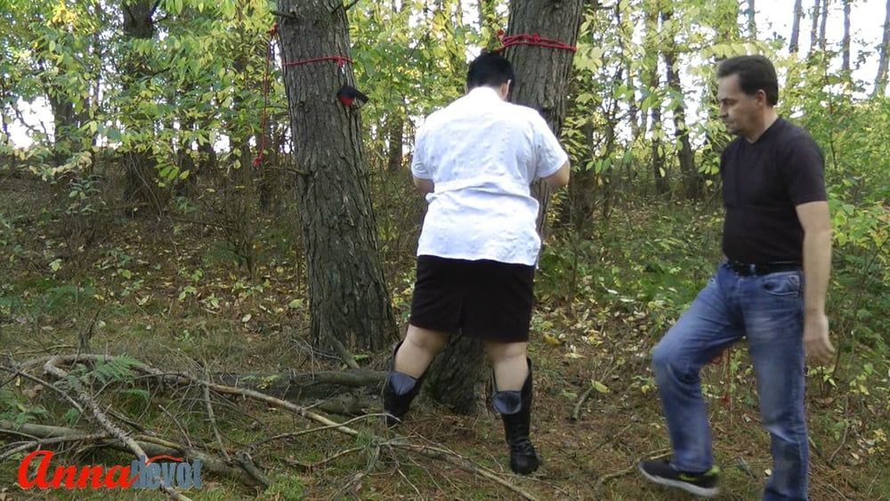 Outdoor - SPANKING in the forest