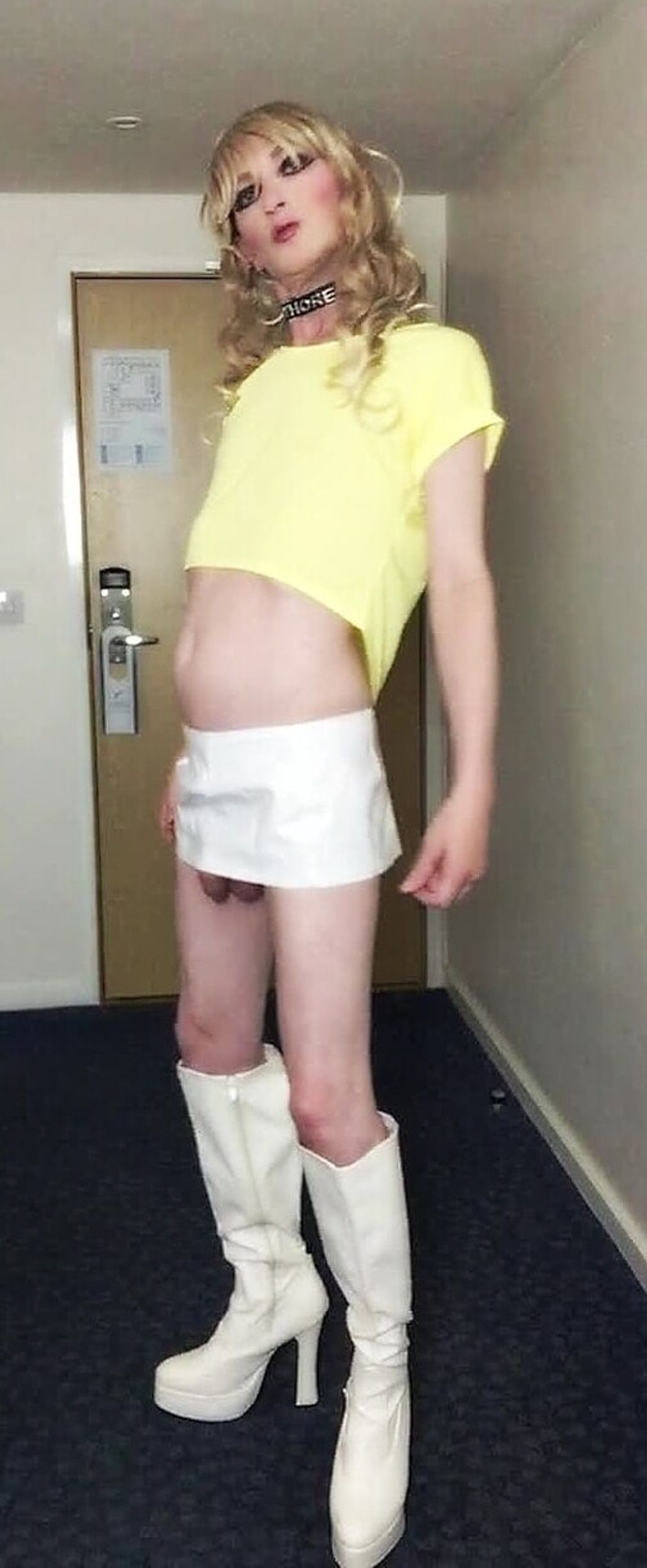 Sissy Sandra Posing Yellow and White #19