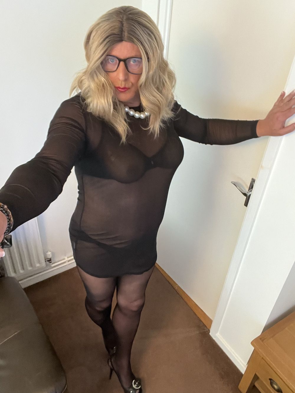 Amateur Crossdresser Kellycd2022 sexy milf in seamless hose #38