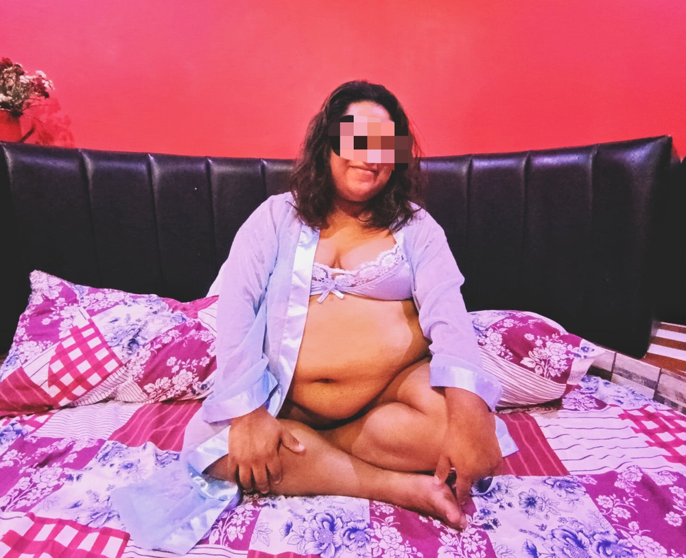 Hot Stuff in the Red Room #20
