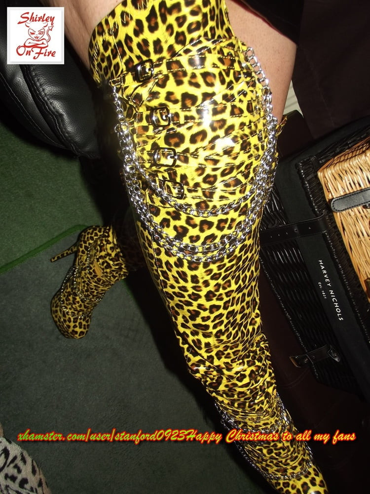 SMOKING WHORE XMAS 2020 #30