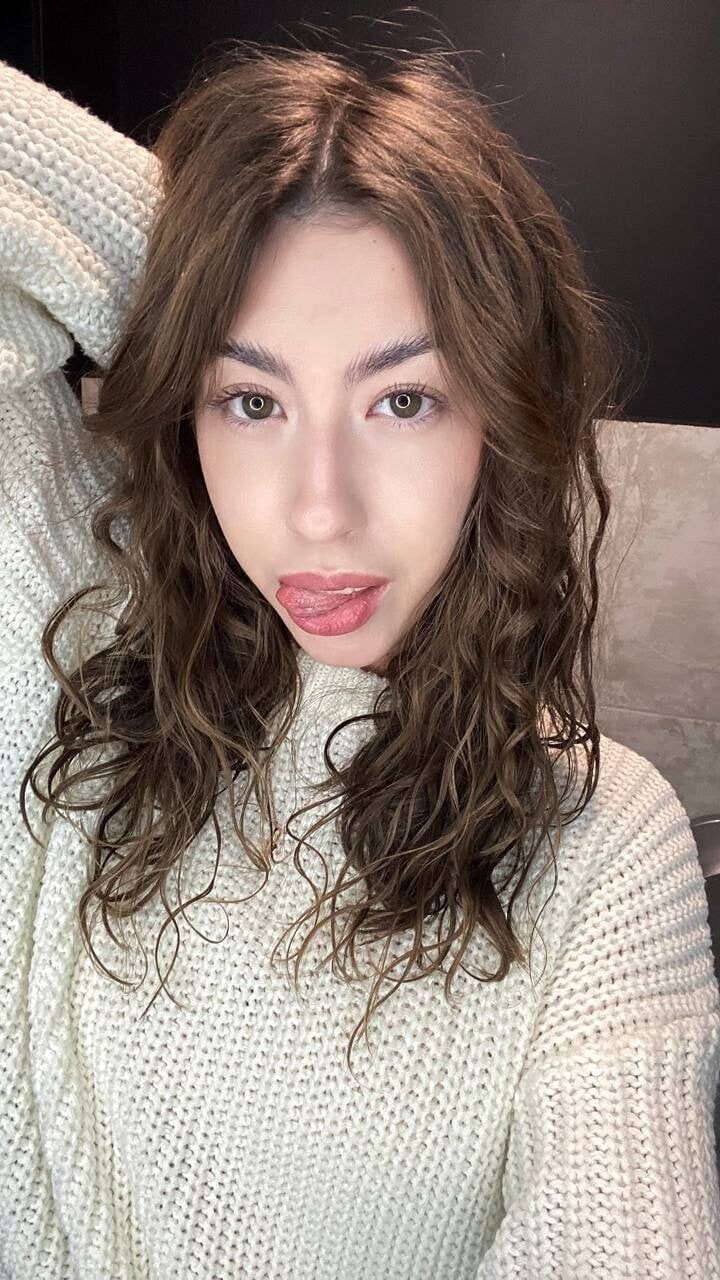 Emma Free Photos #51