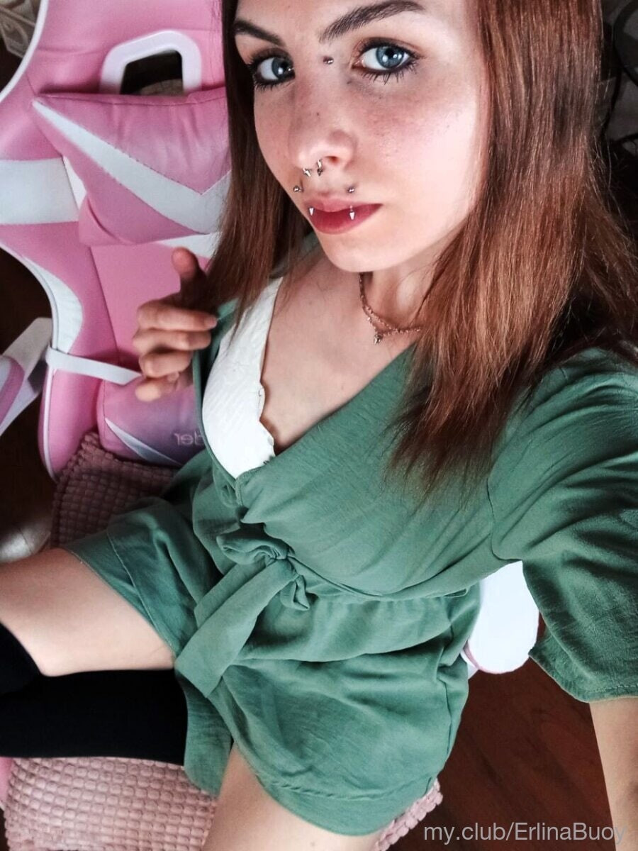 Emma Free Photos #12