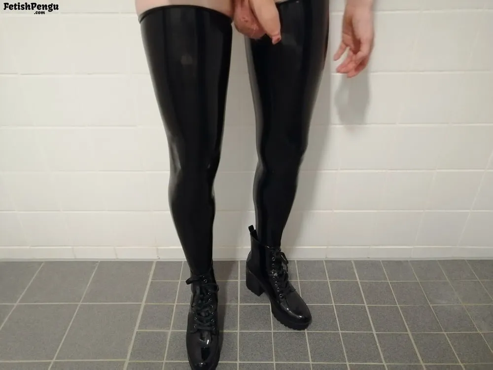 Latex Crossdressing #4