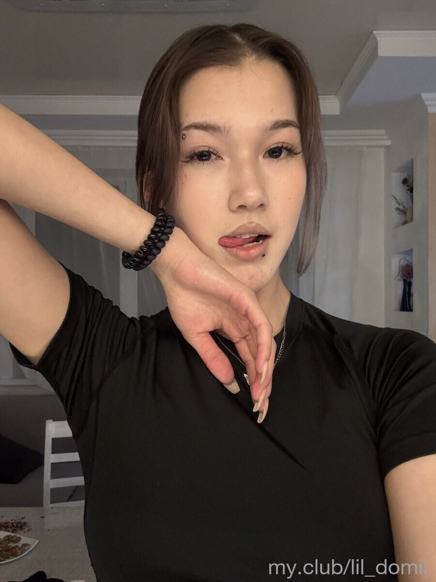 lil_domii Free Photos #4