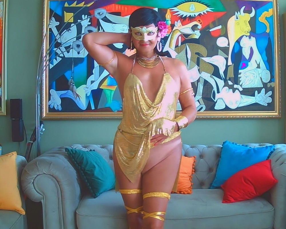 GOLD DRESS PICTURE SET #12