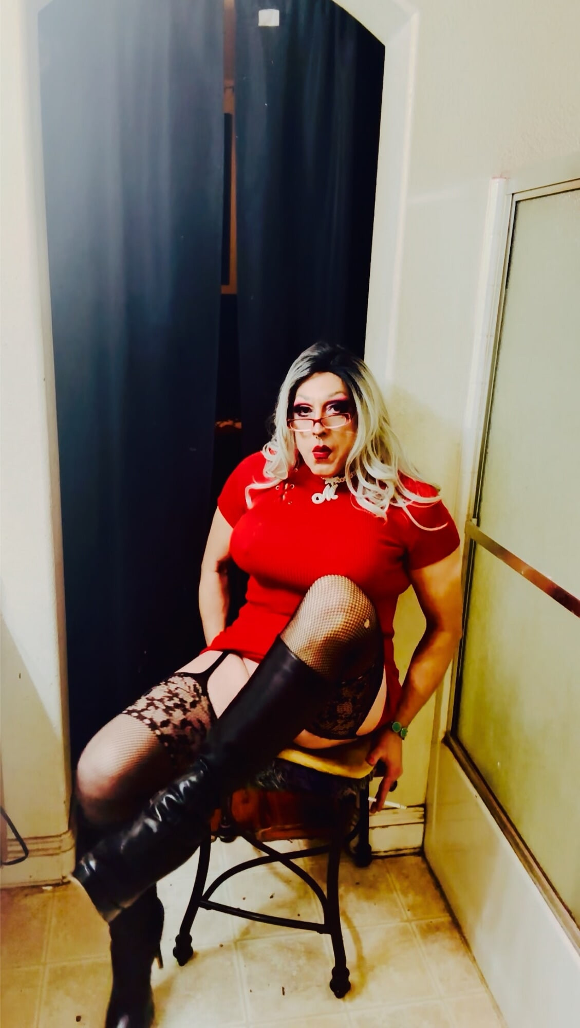 Marilyn Smoking Masturbation  #25