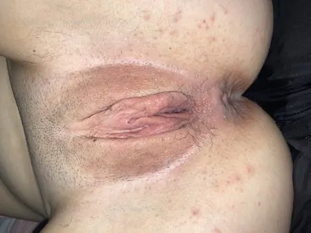 i need to be masturbated inside my pink pussy         