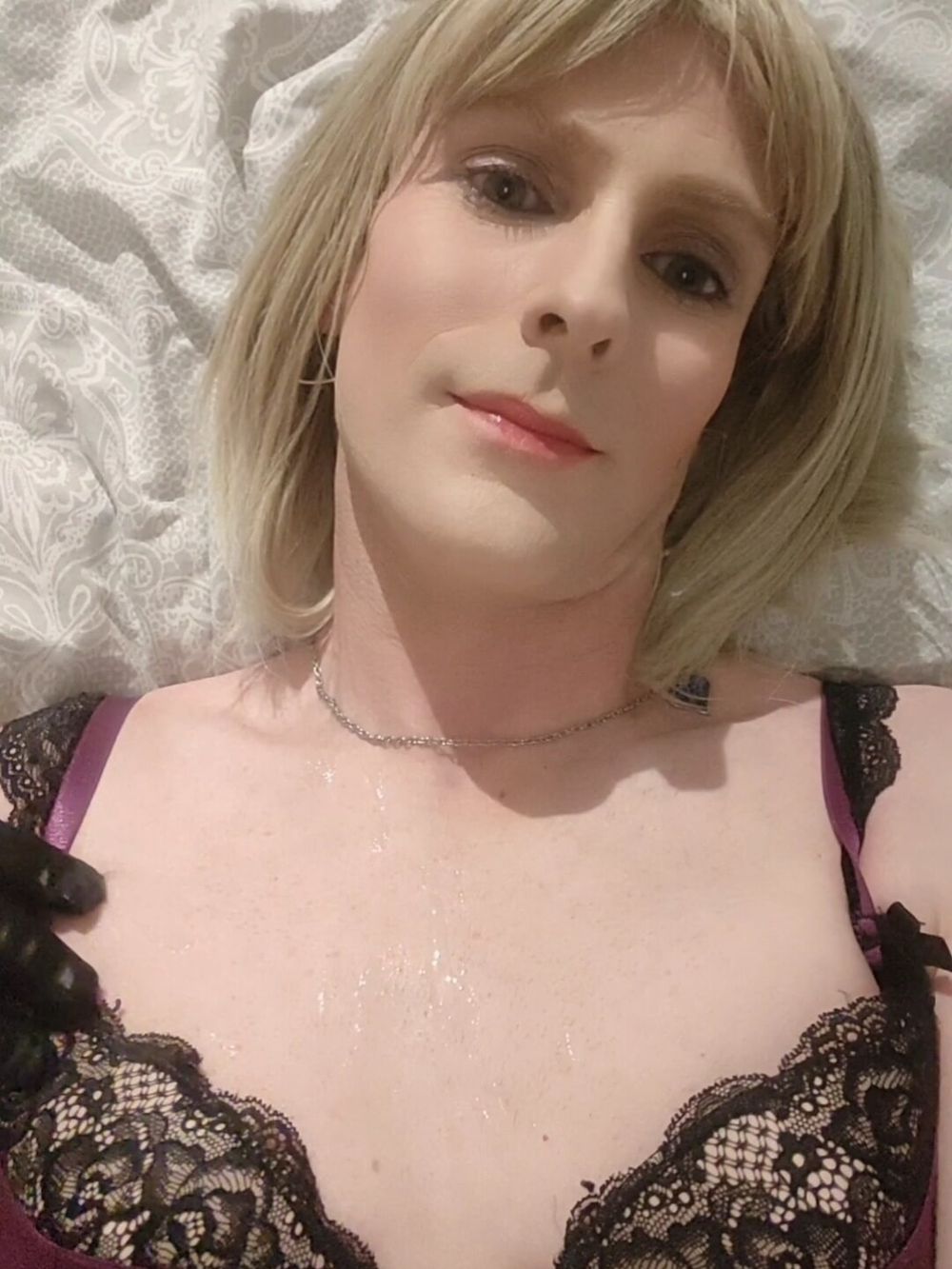 Sissy facial