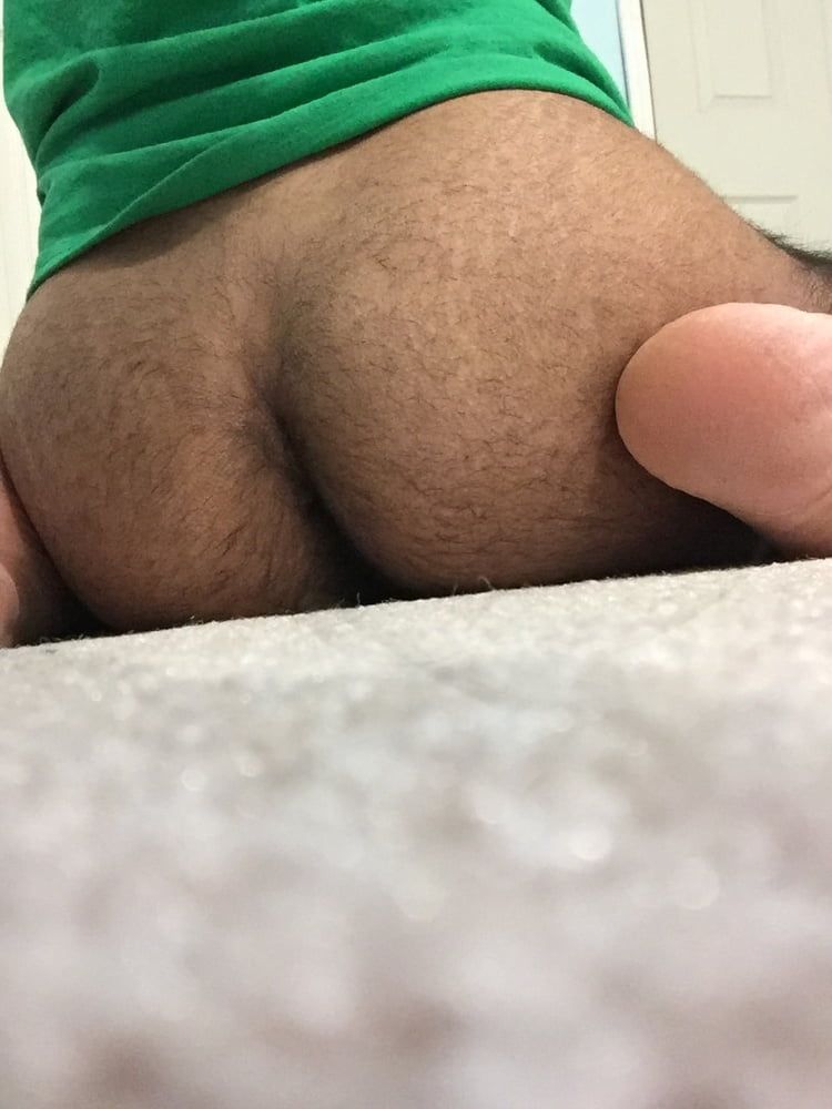 Spreading Ass In Green Shirt #4