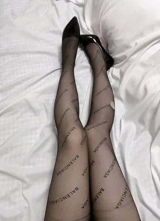 i love wearing pantyhose and high heels so much         
