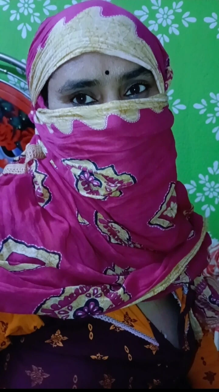 My desi bhabhi my room enjoy desi photo 