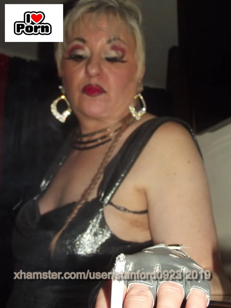 SLUT LOVES PORN