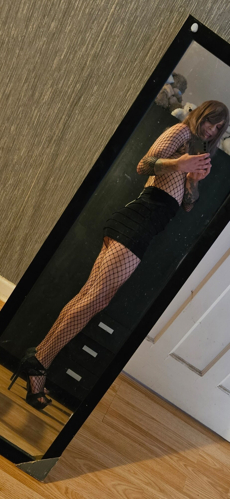 Sissy sara s69ah