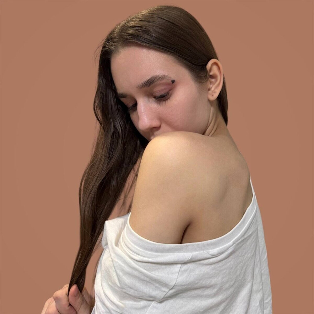 Agatha Free Photos #20