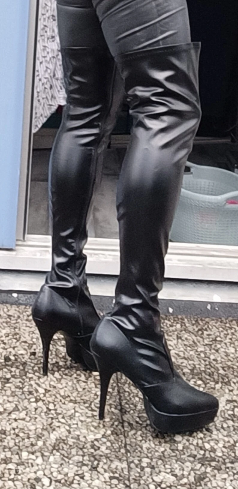 Heels, latex