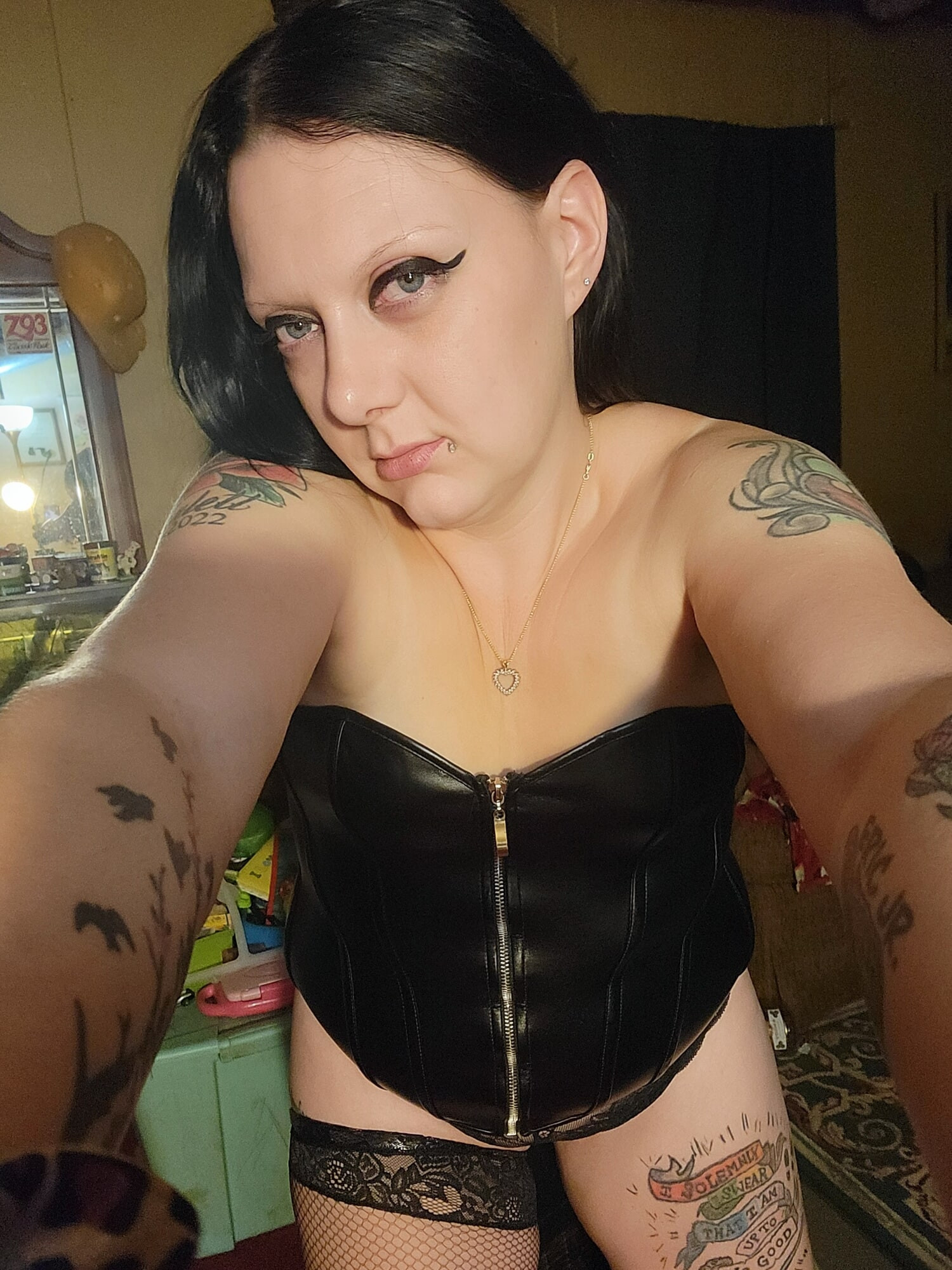 Angelic Mystery's SMUT #25