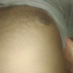 बड़े स्तन 