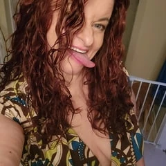Horny EllehCar