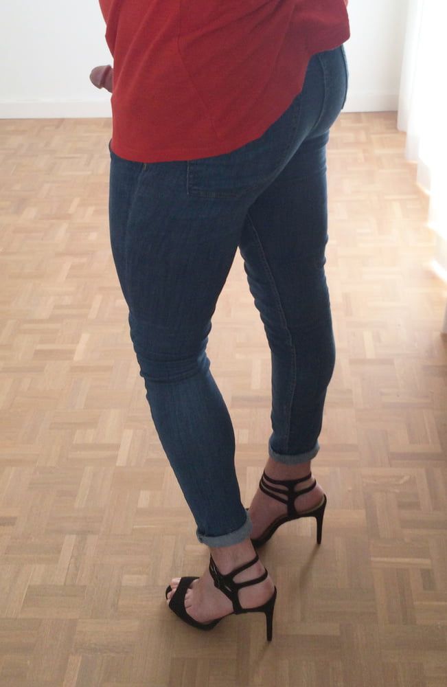 Jeans & red top, whale tail :)
