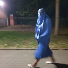 Mit Burka u Venlu