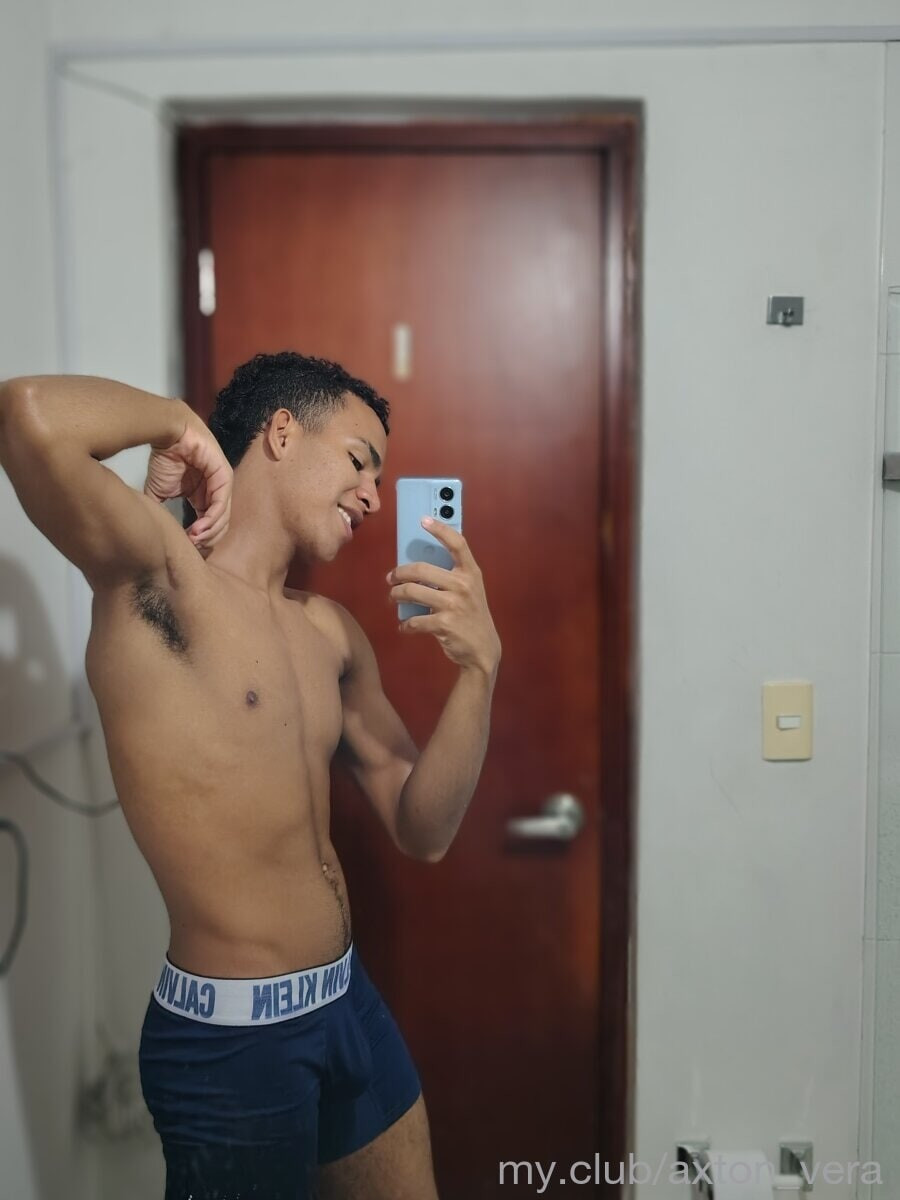 Daniel Vega Free Photos #15