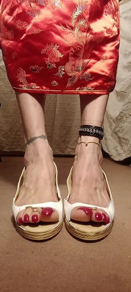 asian ts sexy feet in sandals, mules, high hells .  #5