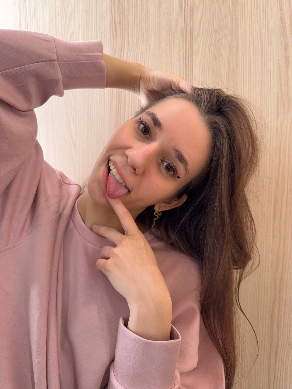 Agatha Free Photos #52