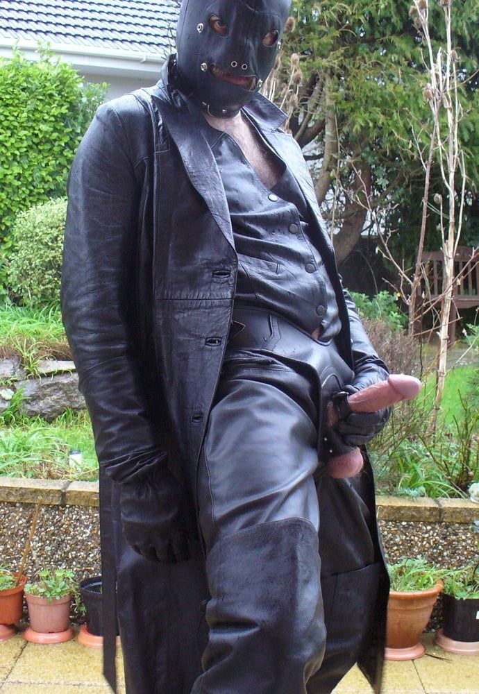 Leather Master in cock harness, boots and hood #8