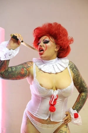 if pennywise was a whore         