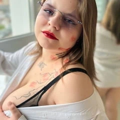 Alice Free Photos