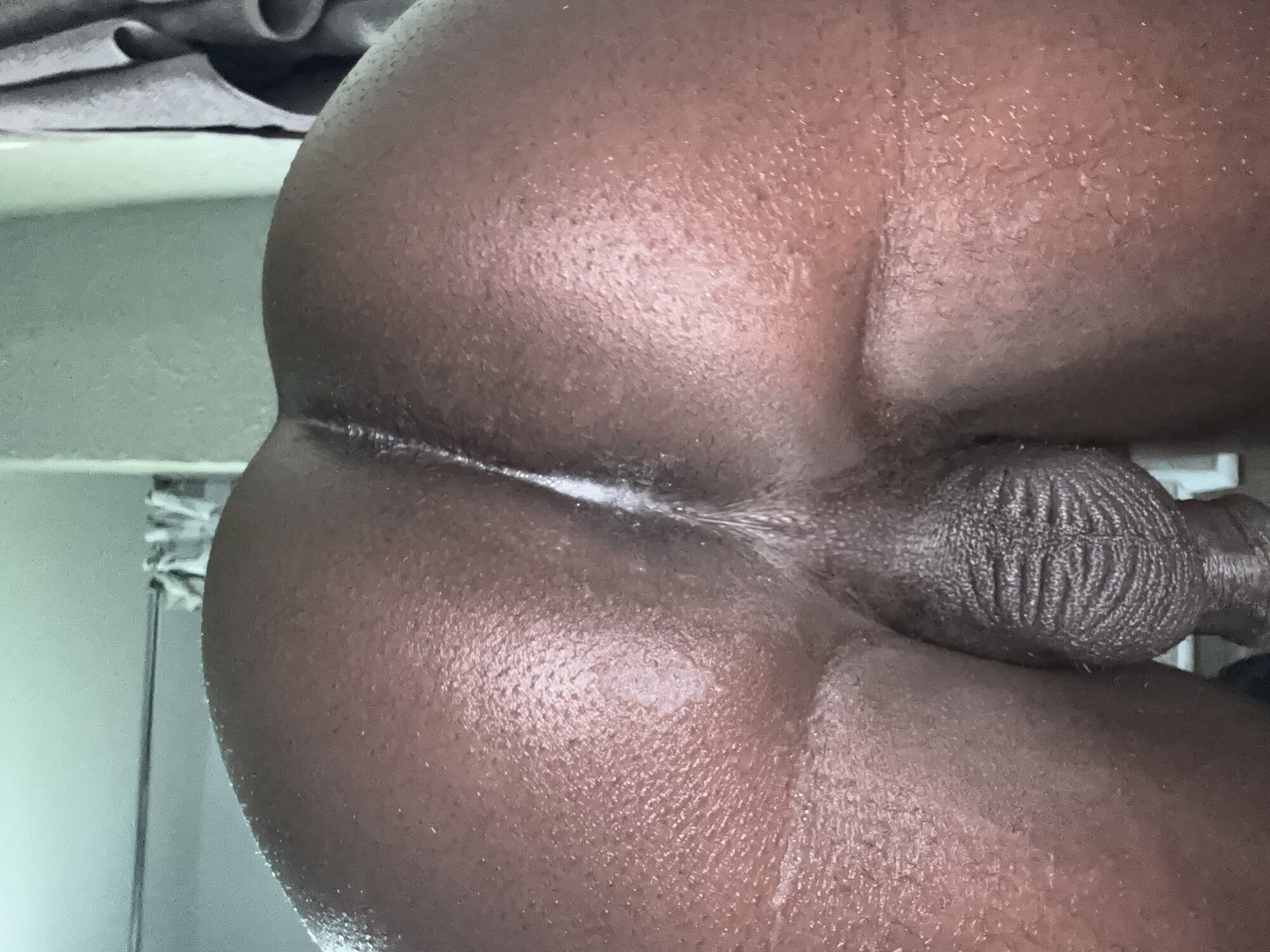 Big brown ass 🍑 #2