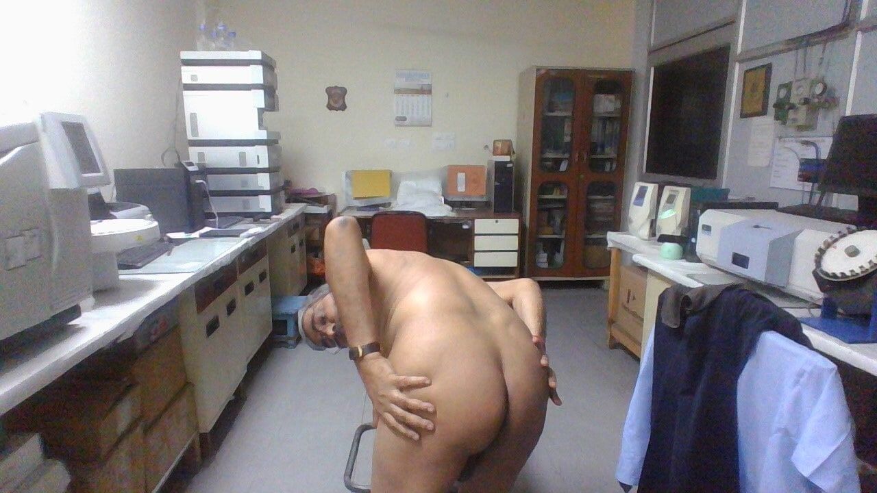 Me nude in my lab  #5