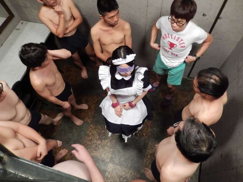 Yui's Creamy Maid Gangbang