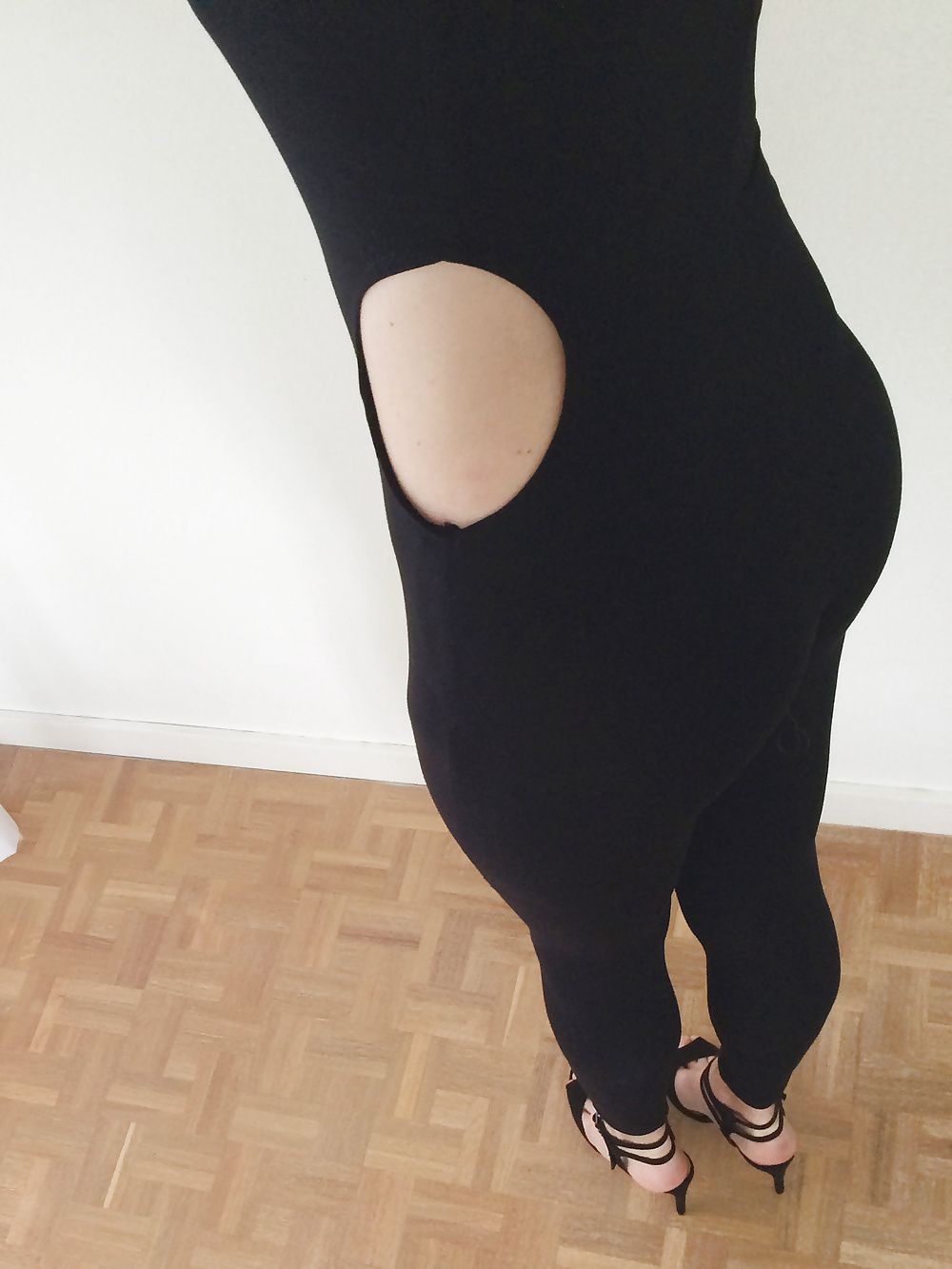 Black bodysuit & high heels #4