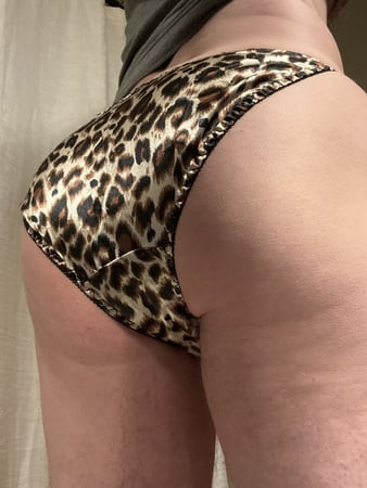 Leopard print satin panties 