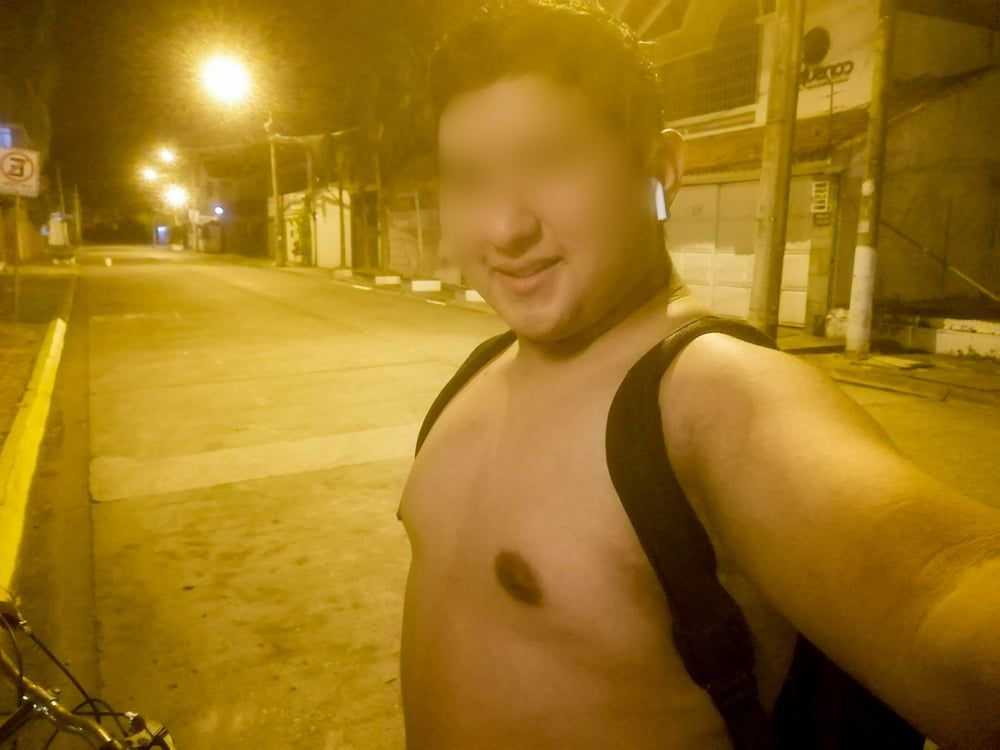 Foticos Nocturnas en la Calle Sin Camiseta - 01 #8