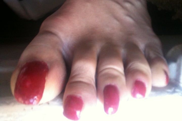 red toenails mix (older, dirty, toe ring, sandals mixed). #10