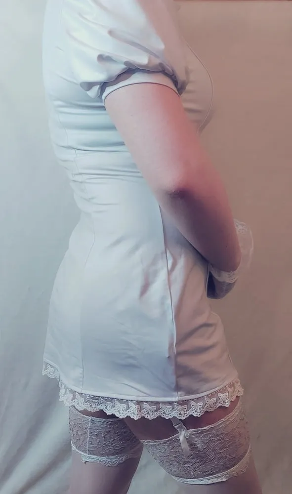 Nurse Marin Cosplay 3