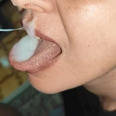  MILF Wife Blowjob until Filled her Mouth