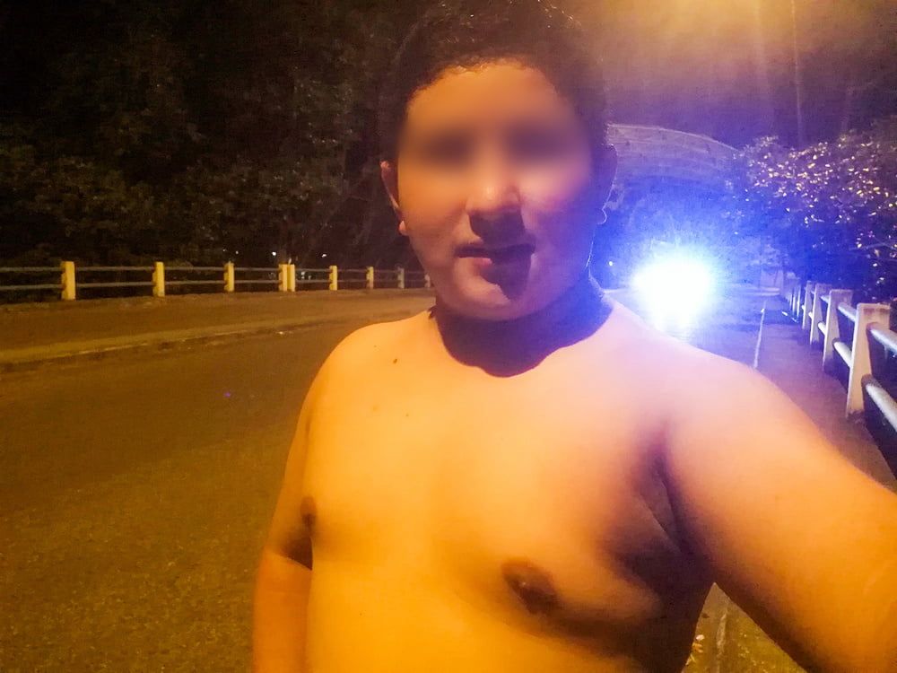 Foticos Nocturnas en la Calle Sin Camiseta - 01 #13