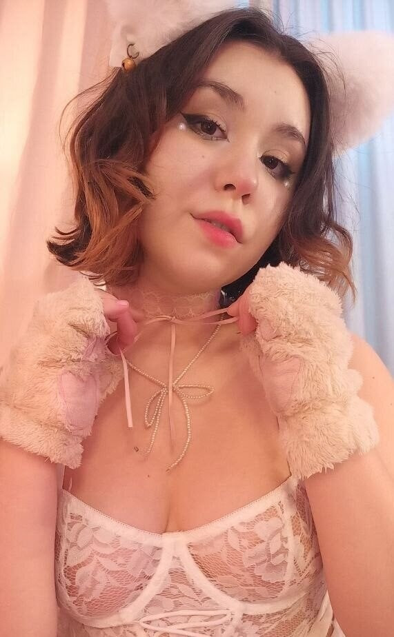 Lilly Free Photos #10