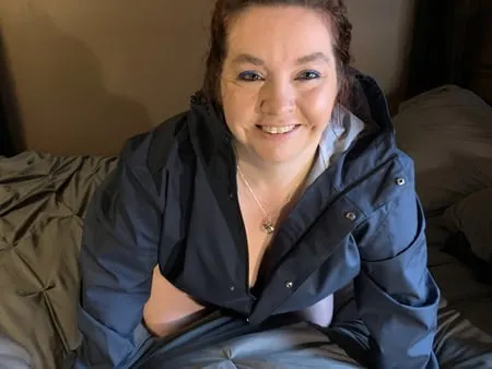 sexy bbw raincoat slick pussy         