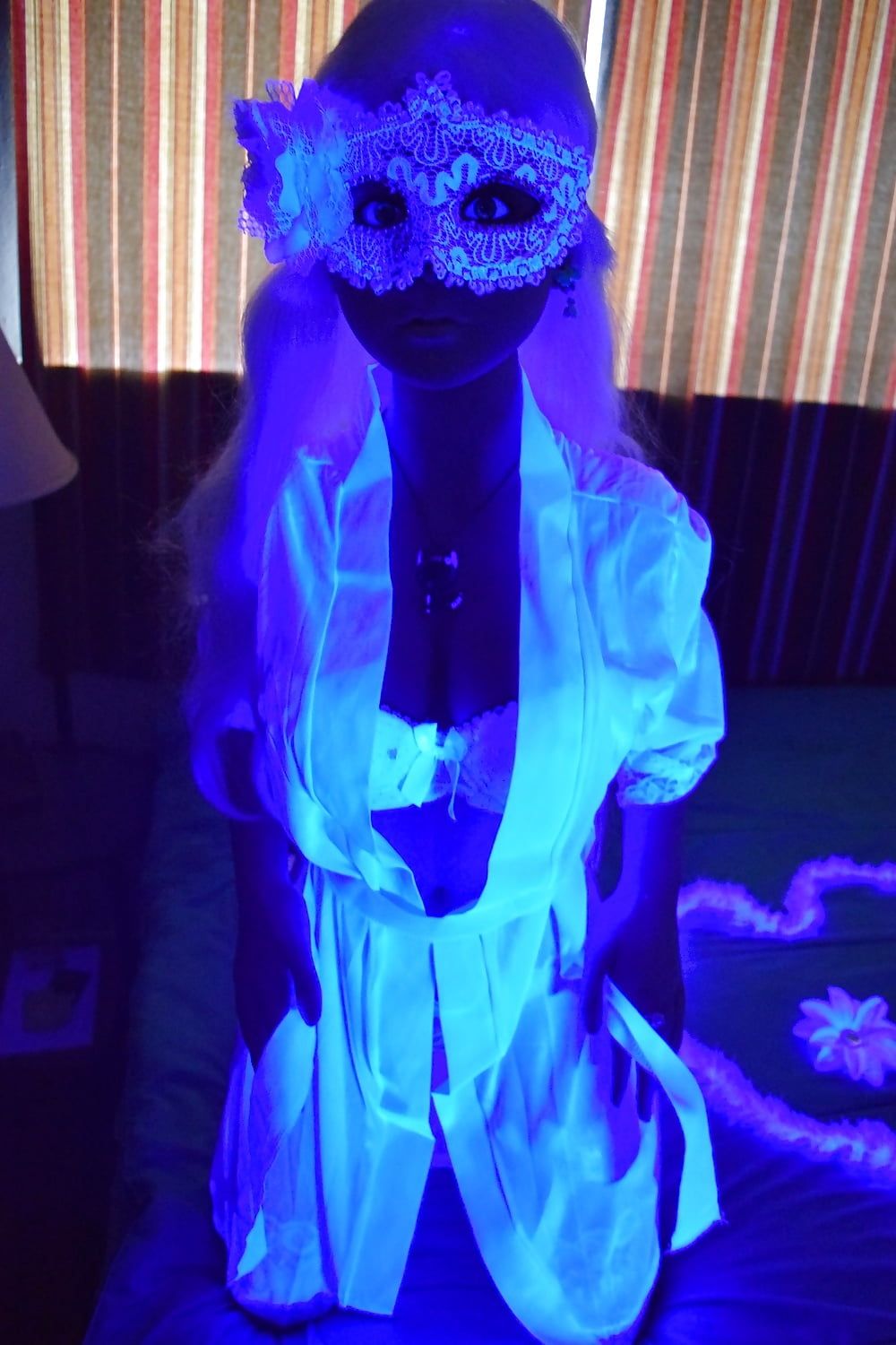 Nina&#039;s blacklight #8