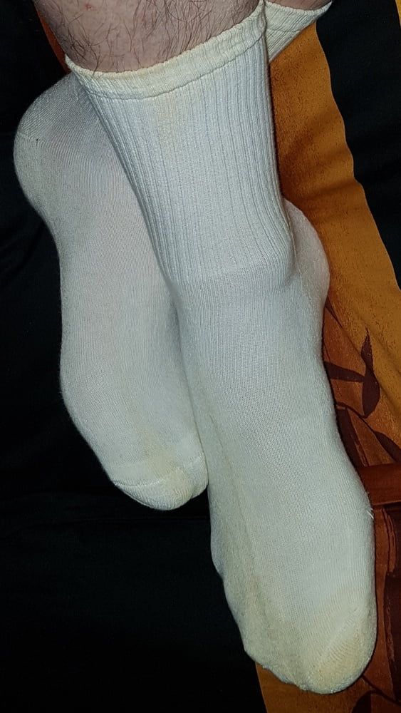 My white Socks - Pee #33