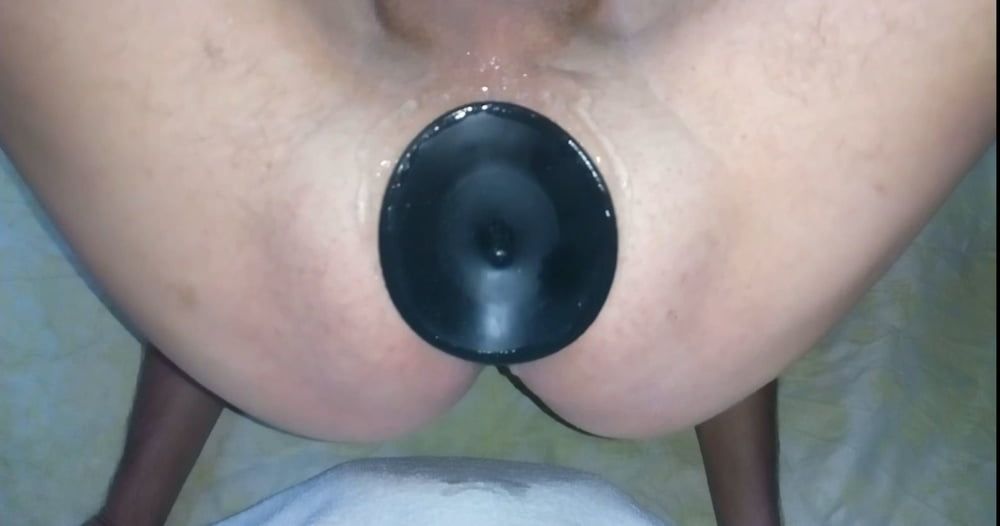 The plug comes out of the ass and I cum #4