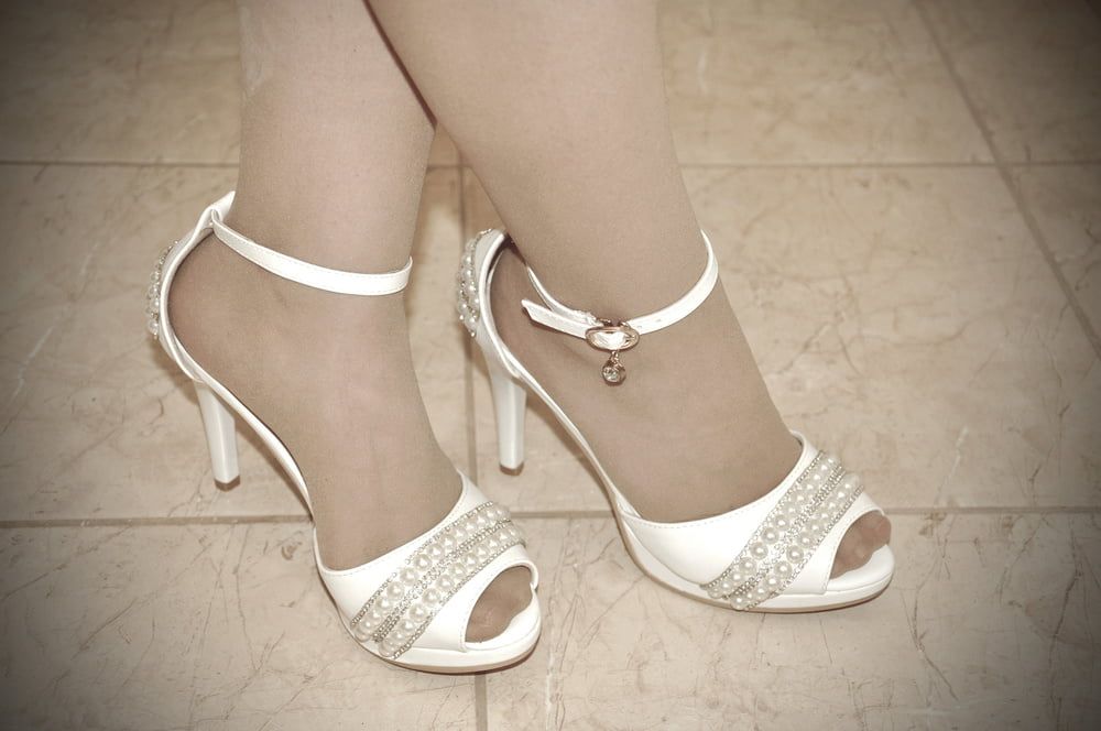 Pantyhose in white heels #4