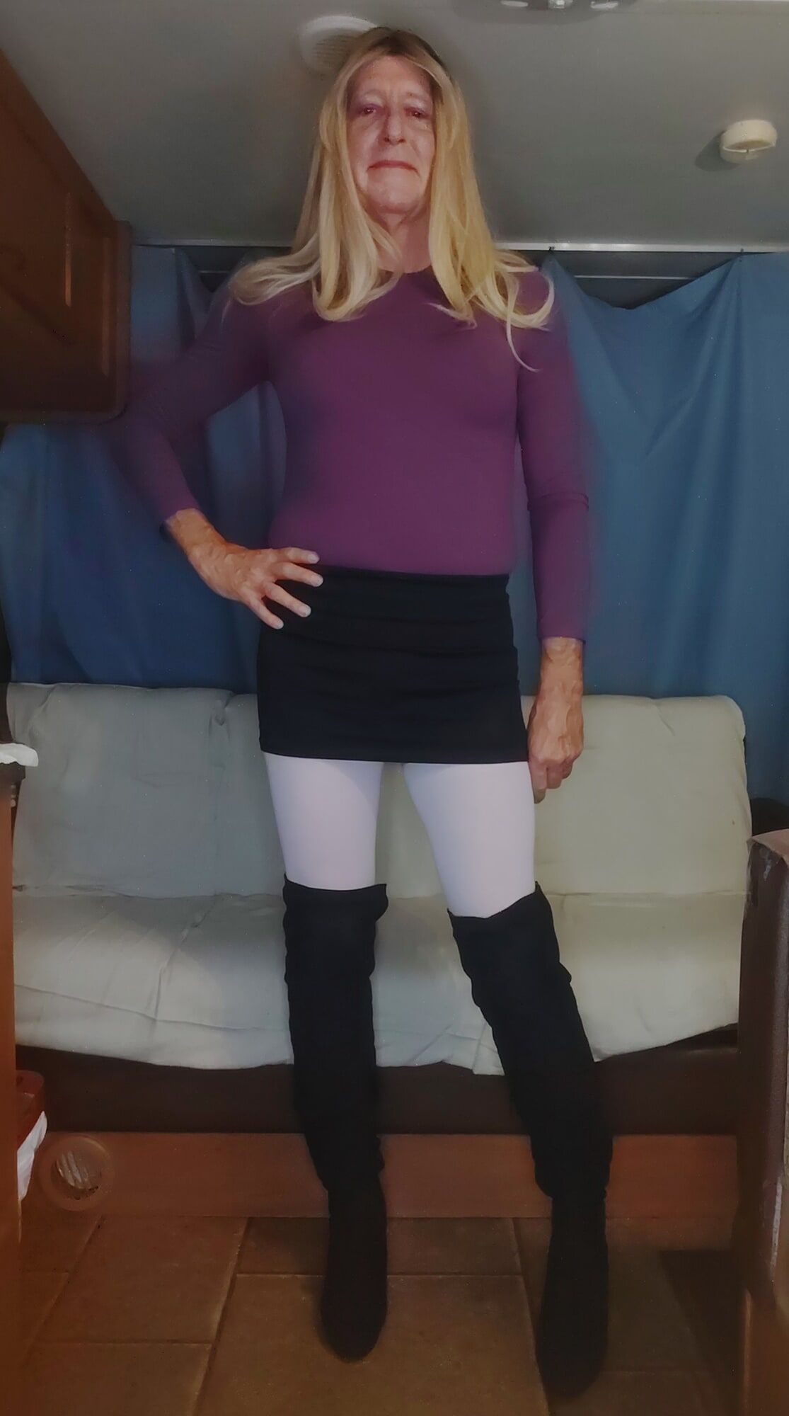 Sissy Anne Dru Brown Modelling Boots and Tights #4