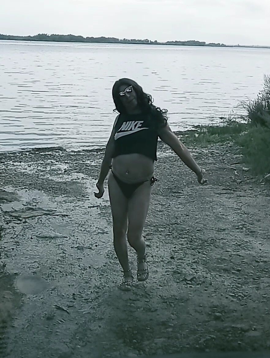Lexiee at Columbia River  #5